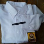 Seragam SMP lengan pendek berbahan Twist
